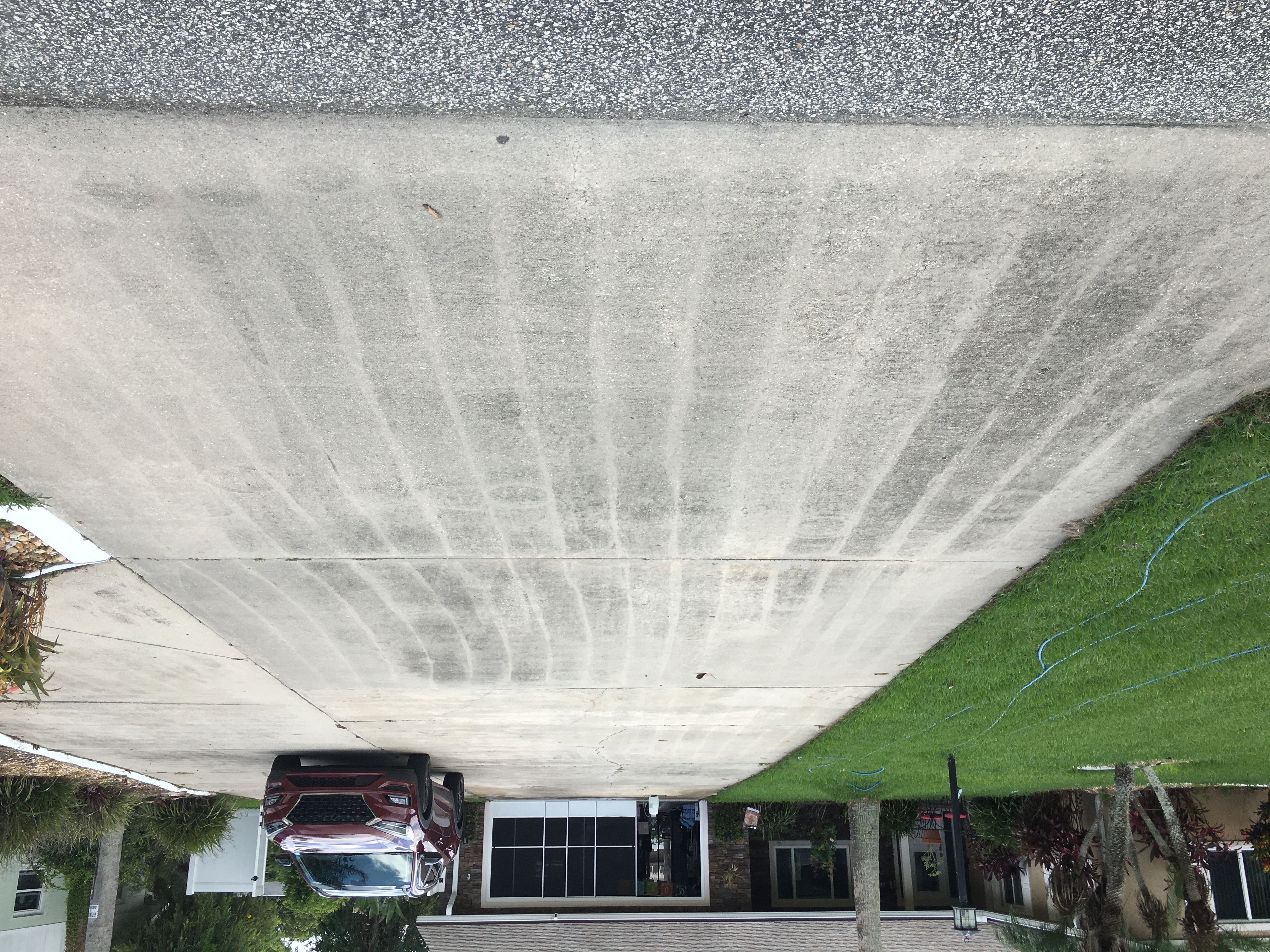 Professional Driveway Cleaning Performed in South Daytona, Florida